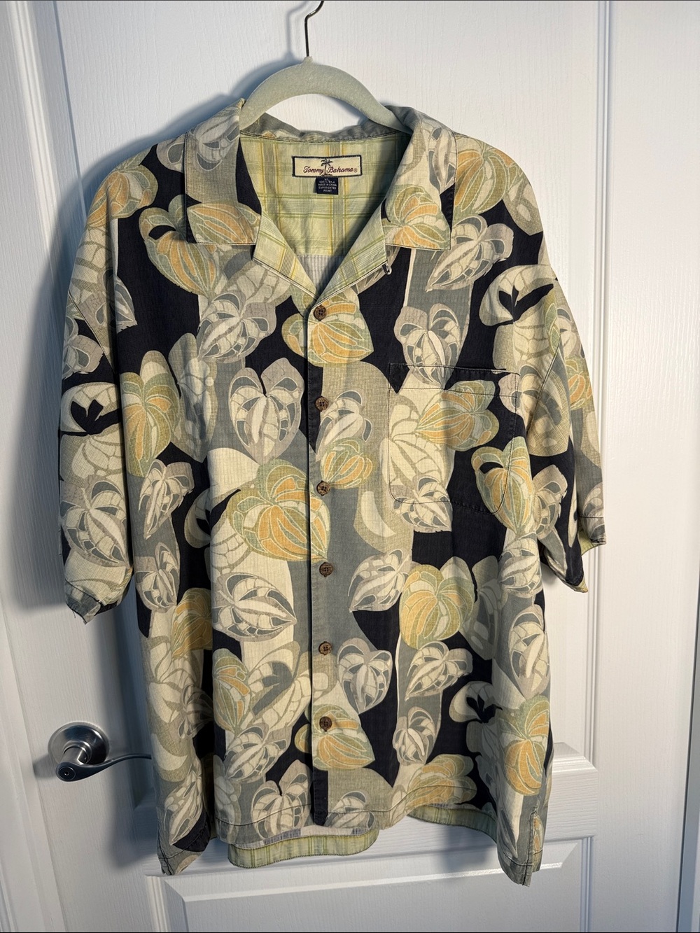 Tommy Bahama Black, Cream & Yellow Leaf-Print Camp Shirt Washable Silk Sz XL